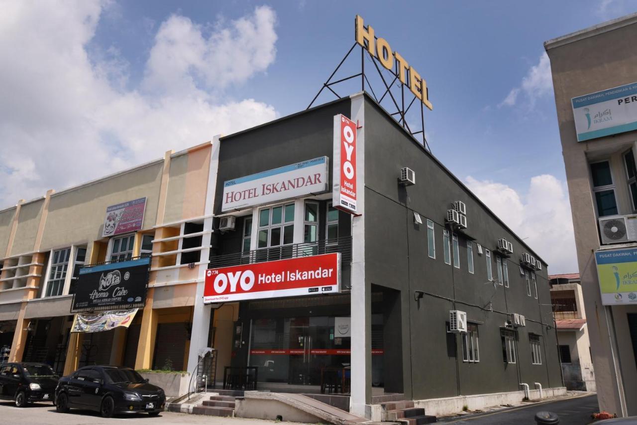 Capital O 774 Hotel Iskandar Seri Iskandar Exterior photo